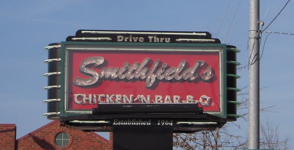 Smitdfield`s Chicken `N Bar-B-Q